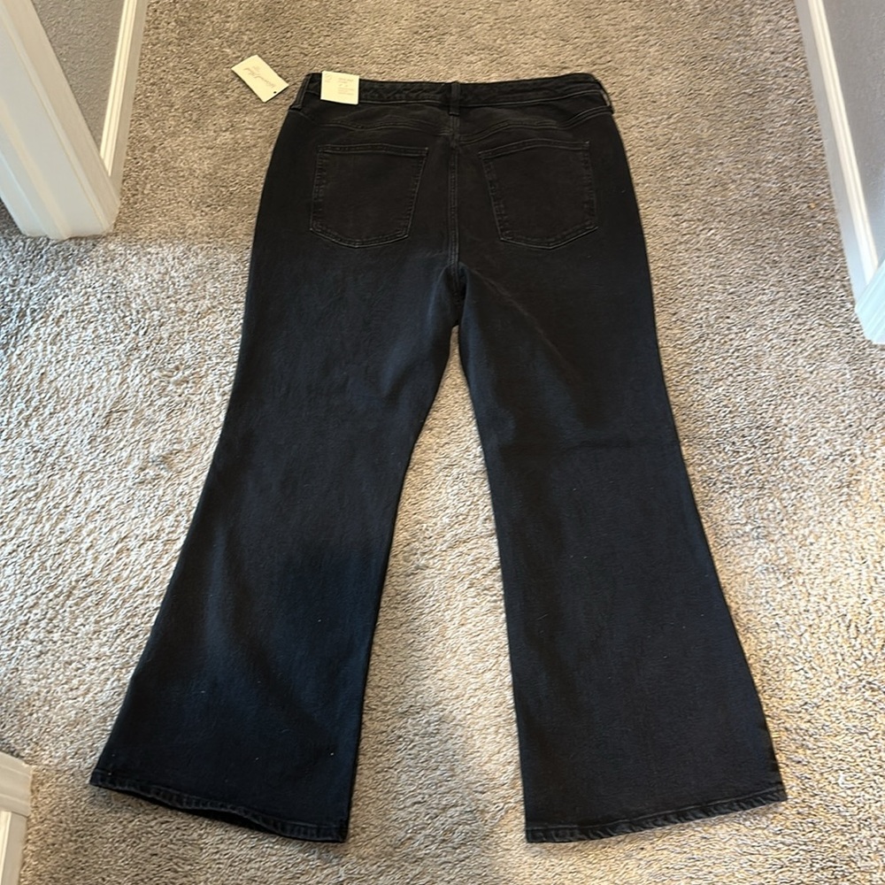 NWT! Universal Thread High Rise Flare Black Jeans — 17 Short - Picture 6 of 6